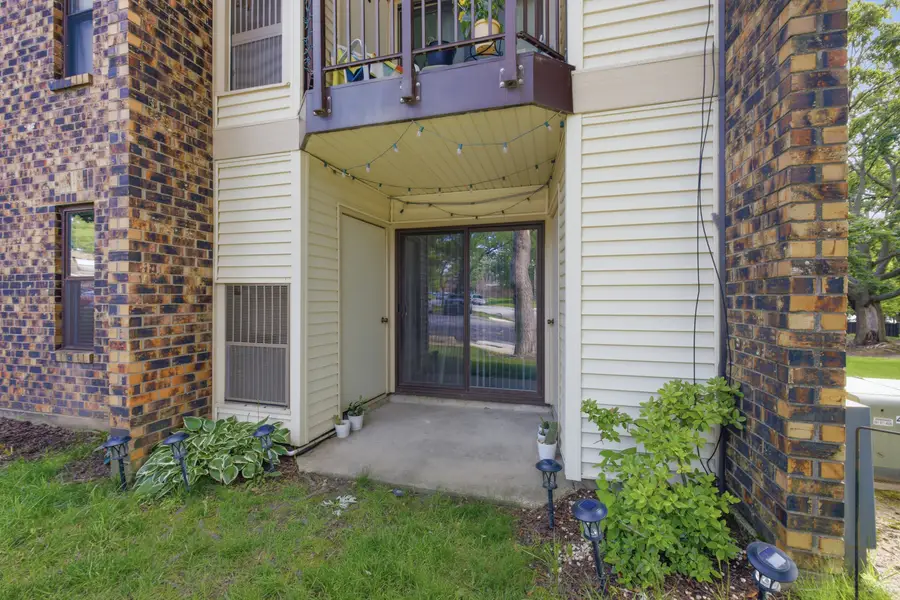 2013 Country Club Drive #4a, Woodridge, IL 60517 - #2