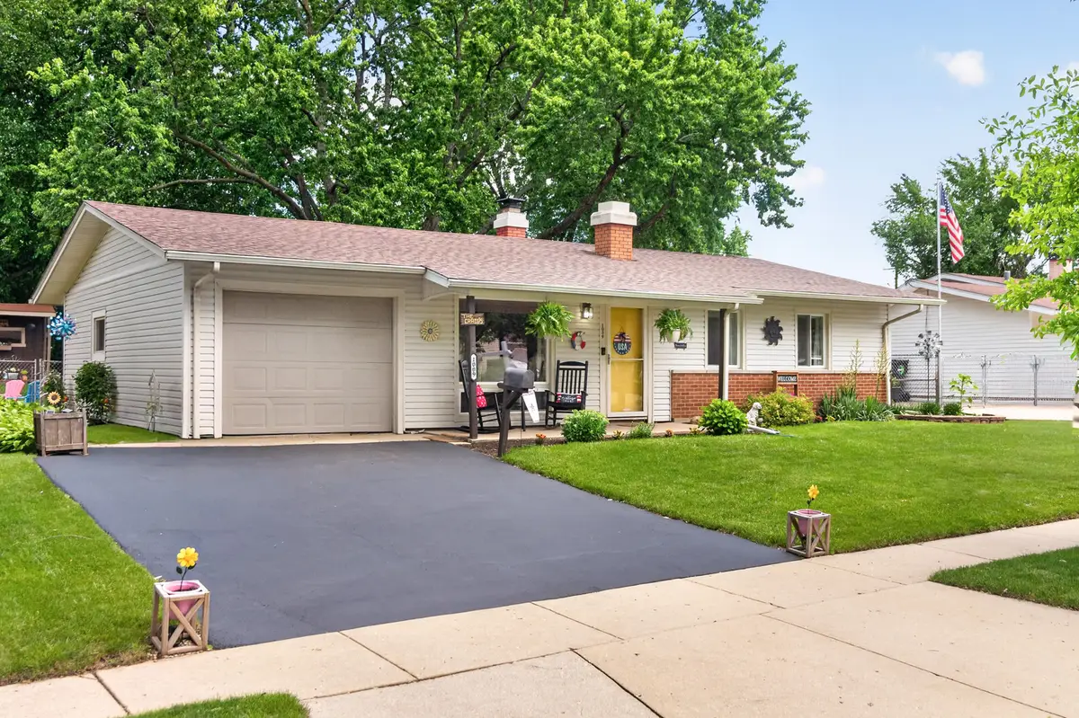 1009 Stratford Circle, Streamwood, IL 60107 - #1