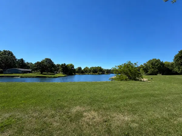 900 Timber Trail Drive, Dixon, IL 61021