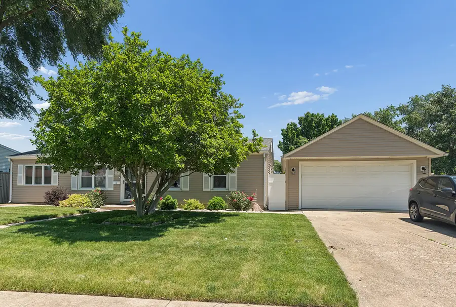 627 Glen Avenue, Romeoville, IL 60446 - #2