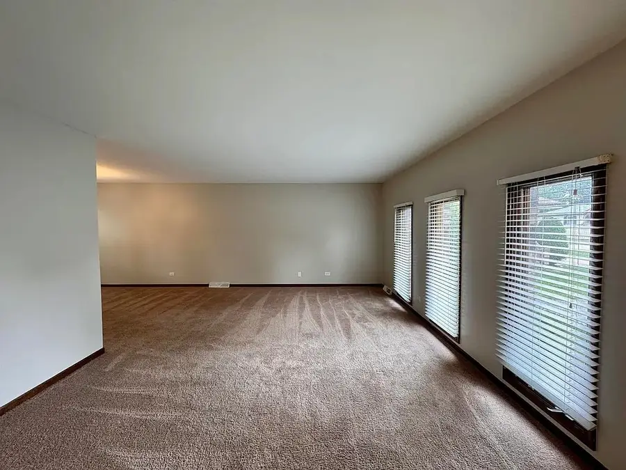 17945 Maple Street, Lansing, IL 60438 - #3