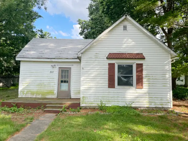 311 W Church Street, Sadorus, IL 61872