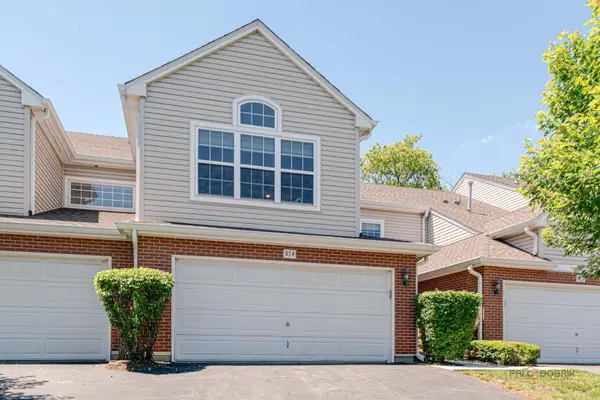 854 Old Checker Road, Buffalo Grove, IL 60089
