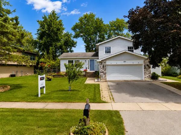 450 Heather Lane, Carol Stream, IL 60188