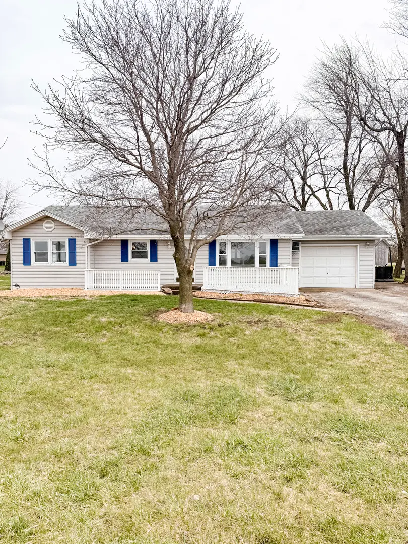 2308 N 2010 East Road, Watseka, IL 60970 - #1