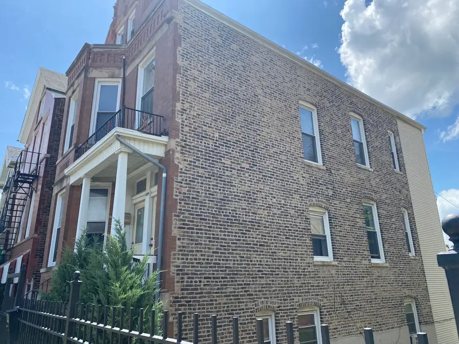 939 W 32nd Street, Chicago, IL 60608 - #2