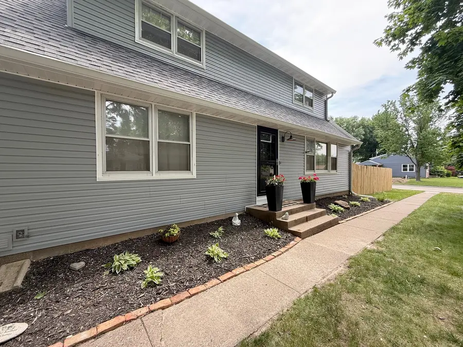 3635 32nd Street, Rock Island, IL 61201 - #2