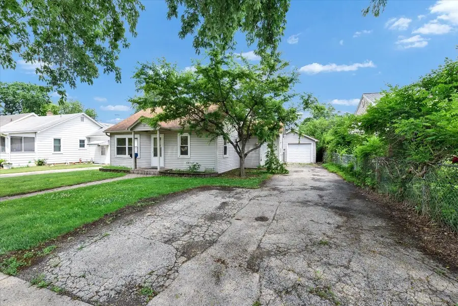 57 Wheeling Avenue, Wheeling, IL 60090 - #2