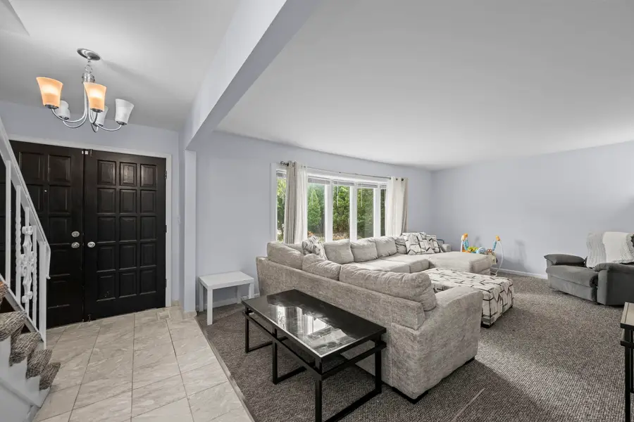 815 E Hintz Road, Arlington Heights, IL 60004 - #2