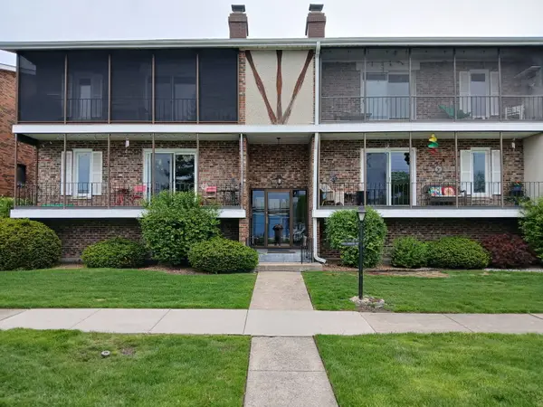 11323 S Roberts Road #C, Palos Hills, IL 60465