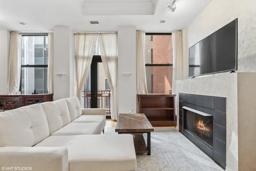 208 W Washington Street #1801, Chicago, IL 60606 - #2