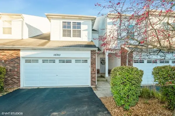 16743 Winding Creek Road, Plainfield, IL 60586