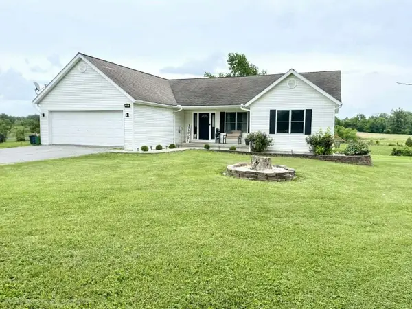 19 Gregg Lane, Harrisburg, IL 62946