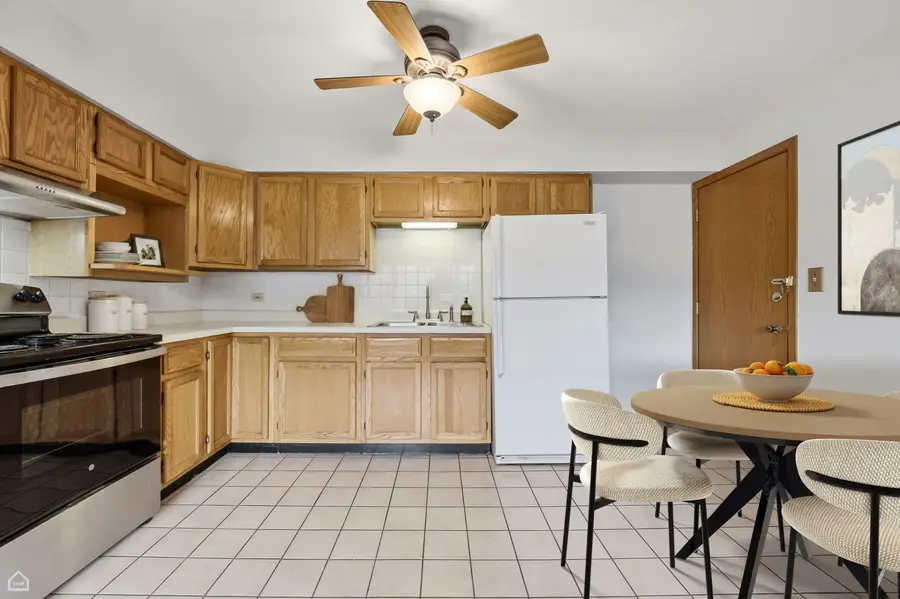 320 Beach Avenue #3C, La Grange Park, IL 60526 - #3
