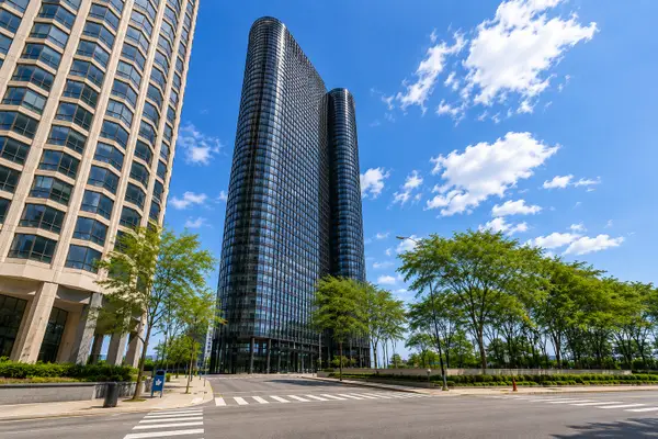 155 N Harbor Drive #3102, Chicago, IL 60601