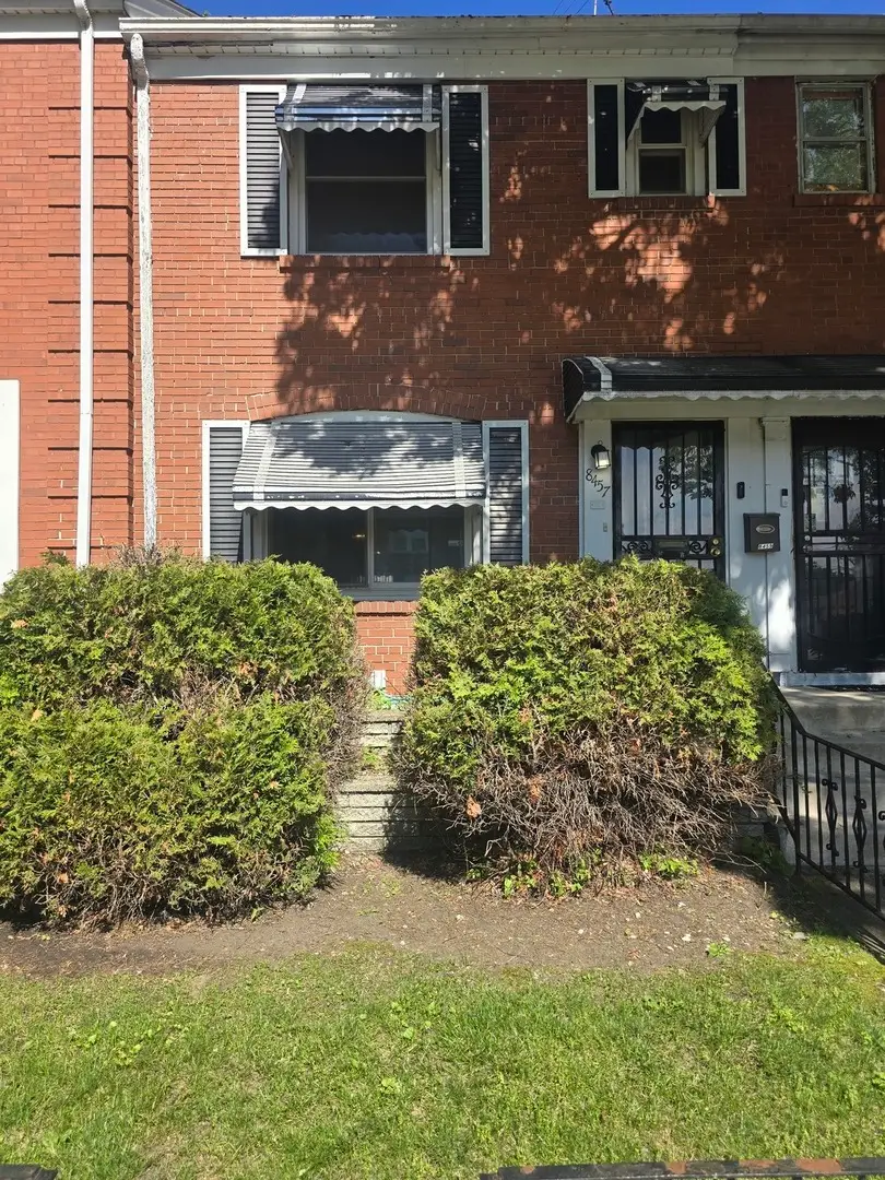 8457 S Bennett Avenue, Chicago, IL 60617 - #2