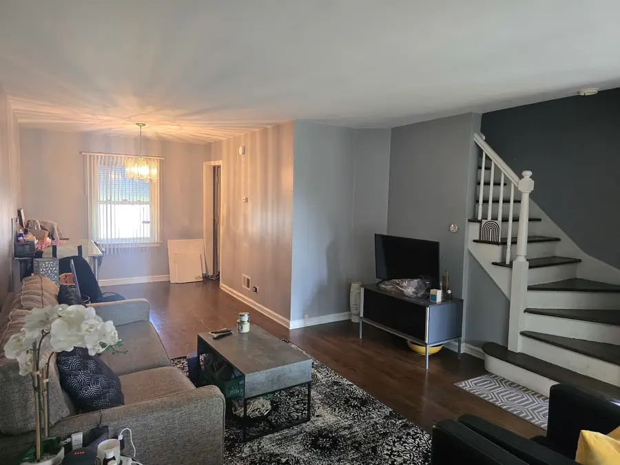 8457 S Bennett Avenue, Chicago, IL 60617 - #3