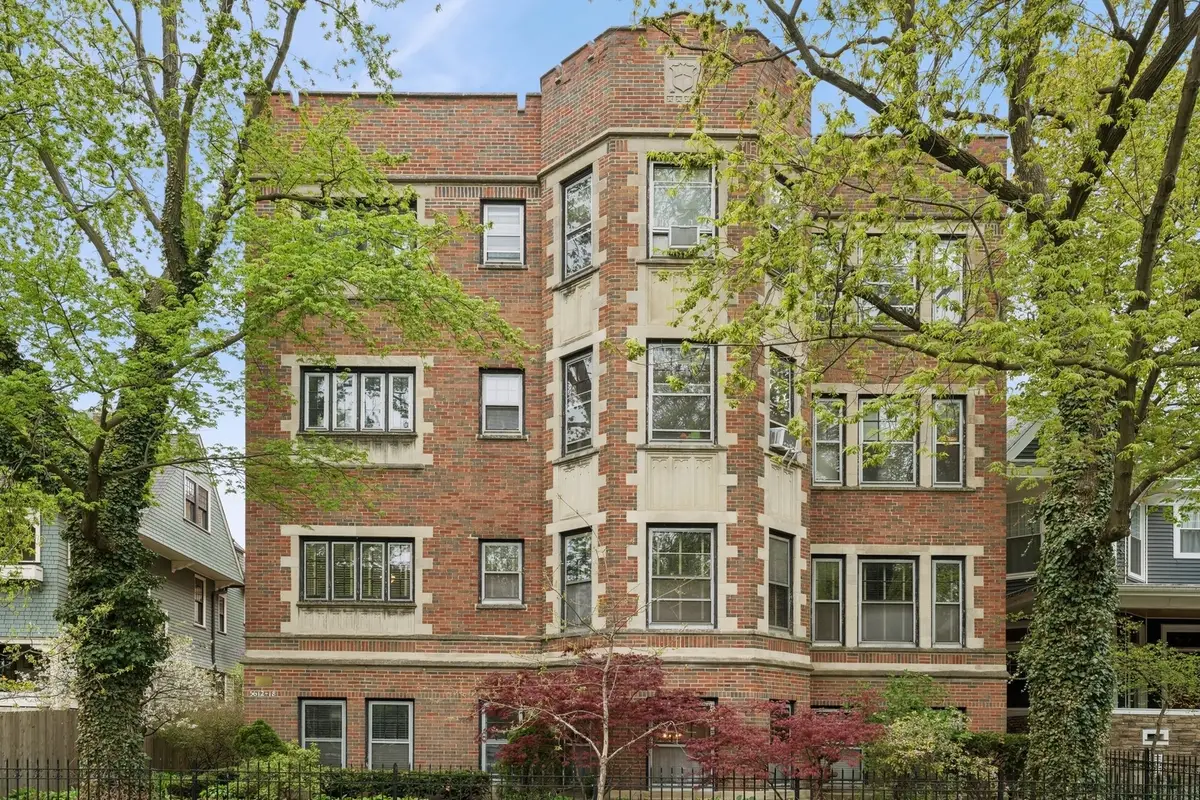 5618 S Blackstone Avenue #2, Chicago, IL 60637 - #1