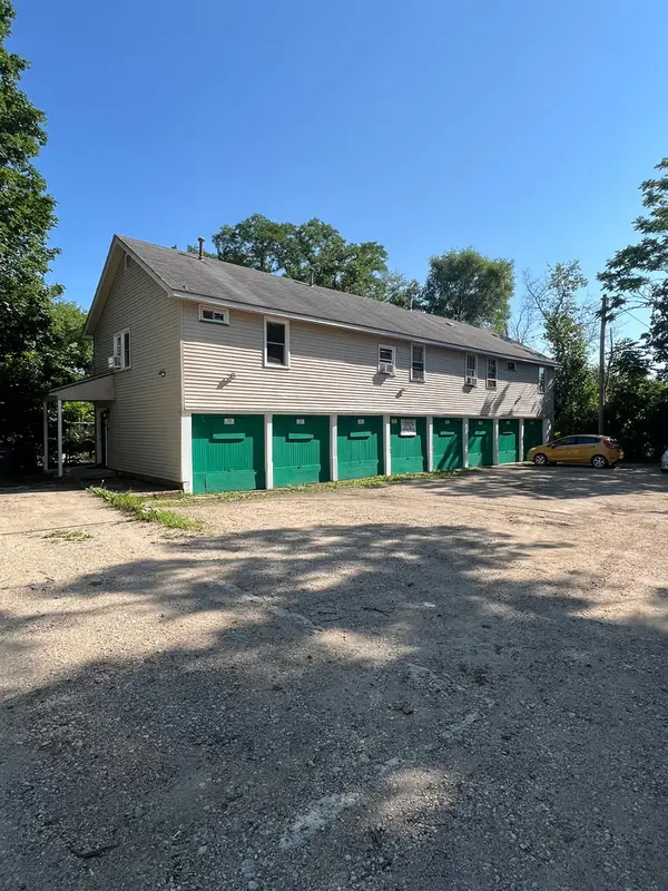 336 Saint Charles Street, Elgin, IL 60120