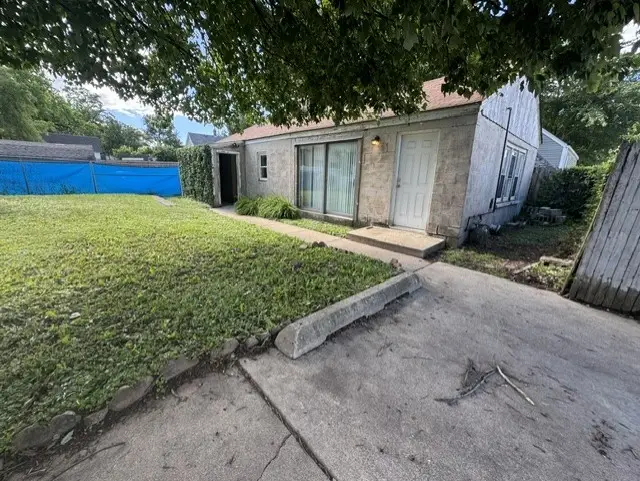 937 Montgomery Avenue, Aurora, IL 60506 - #1