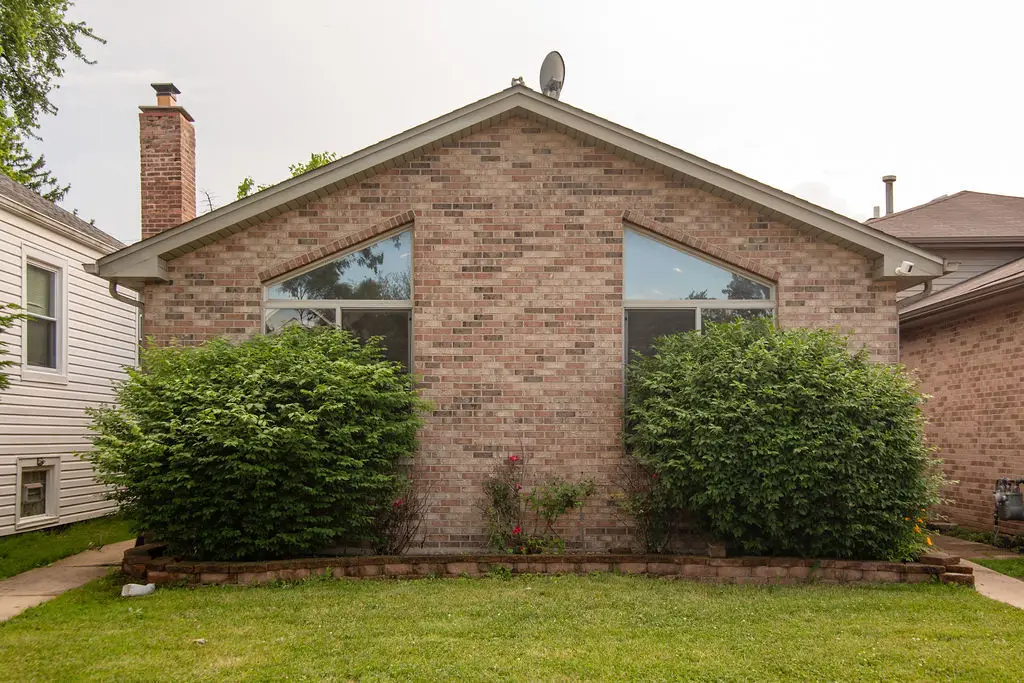 12402 S Racine Avenue, Calumet Park, IL 60827 - #1
