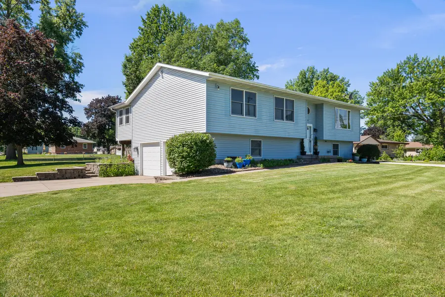 504 4th Avenue W, Andalusia, IL 61232 - #3