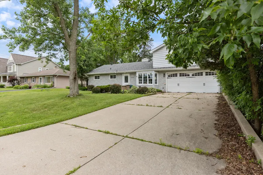5524 S Bruner Street, Hinsdale, IL 60521 - #3