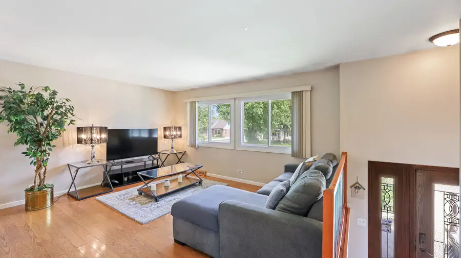 1326 Degener Avenue, Elmhurst, IL 60126 - #3