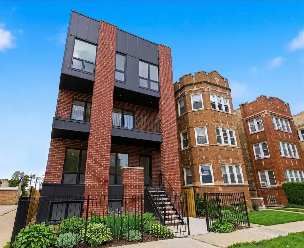 6414 N Francisco Avenue #102, Chicago, IL 60645 - #1