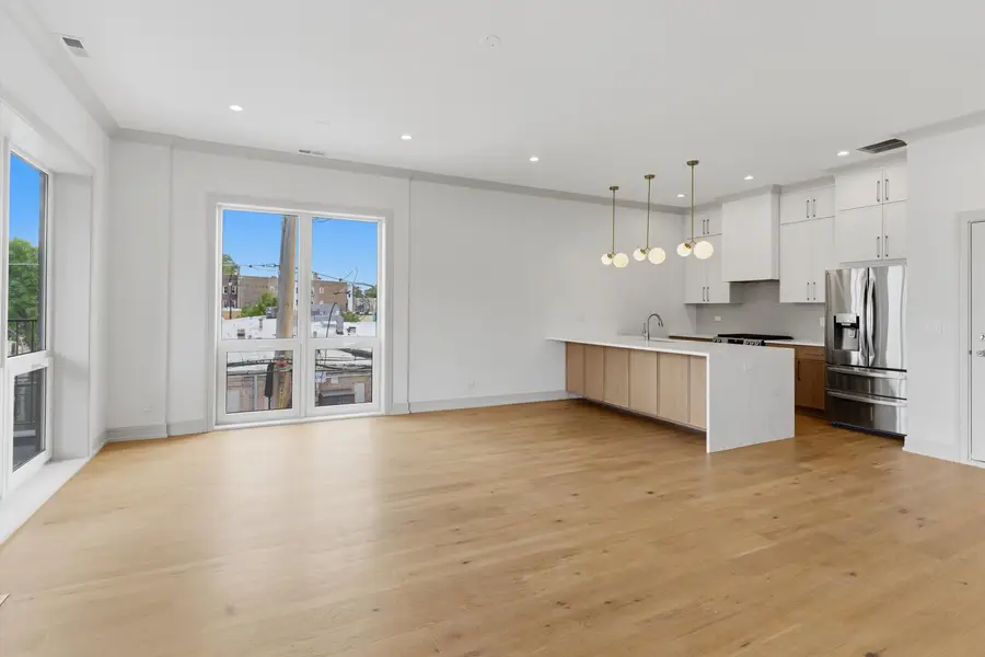 6414 N Francisco Avenue #102, Chicago, IL 60645 - #3