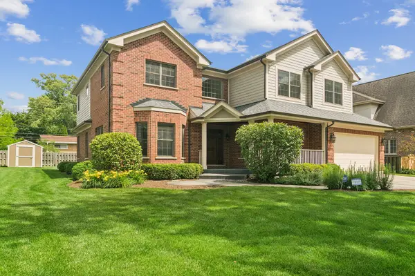 1401 N Illinois Avenue, Arlington Heights, IL 60004
