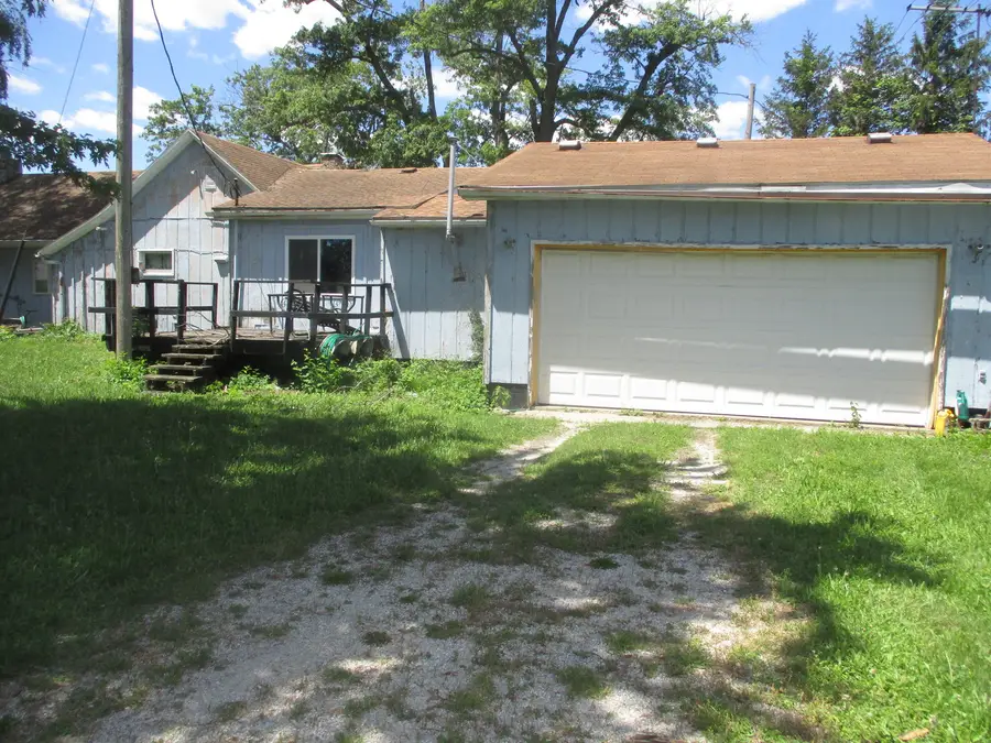 550 N County Road 1475 Road, Tuscola, IL 61953 - #3