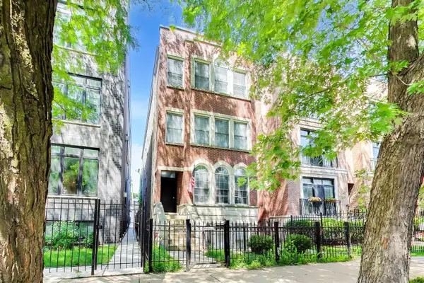 2938 N Damen Avenue #2, Chicago, IL 60618
