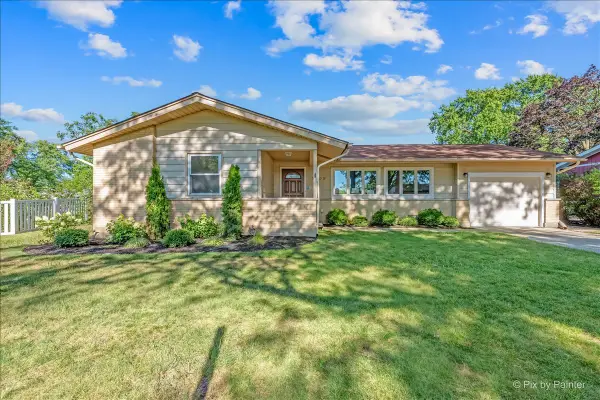 1059 Hickory Lane, Elk Grove Village, IL 60007