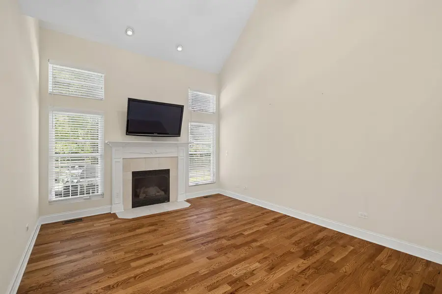 4740 Auvergne Avenue #4740, Lisle, IL 60532 - #3
