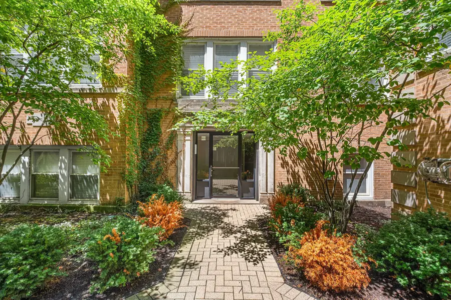 536 W Belmont Avenue #2S, Chicago, IL 60657 - #3