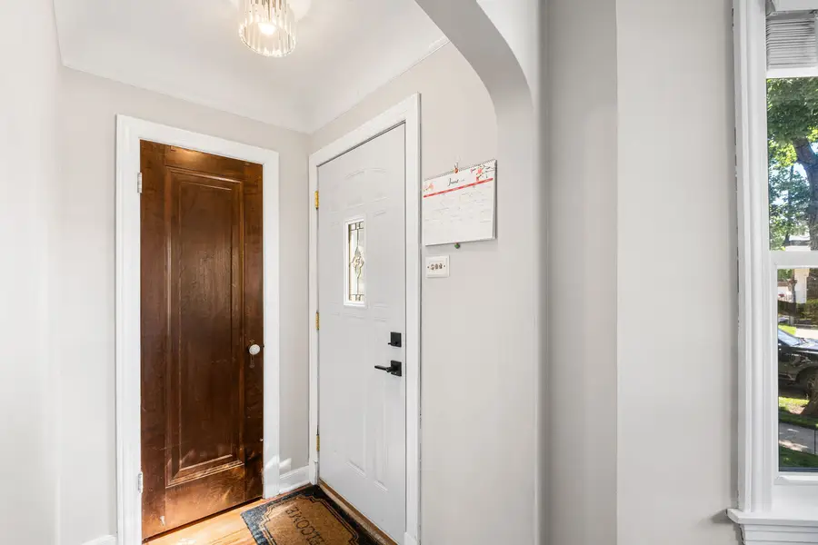 5704 N Major Avenue, Chicago, IL 60646 - #3
