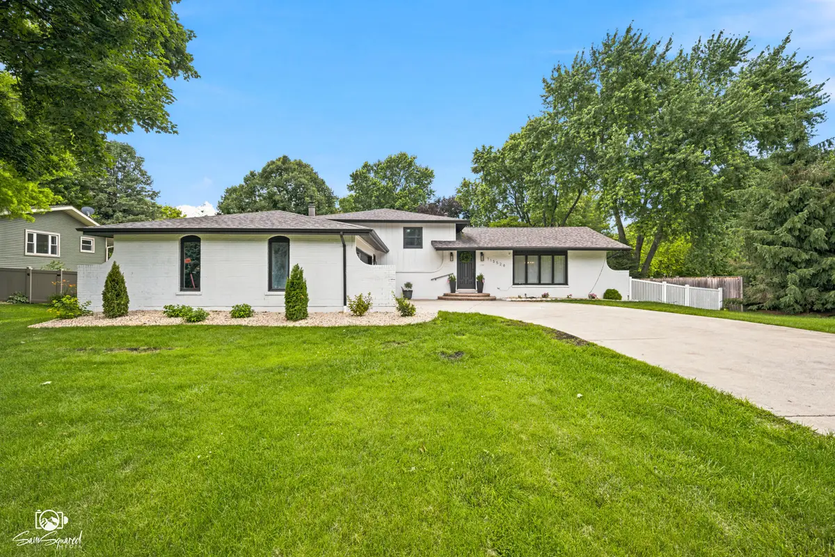11S528 Book Road, Naperville, IL 60564 - #1