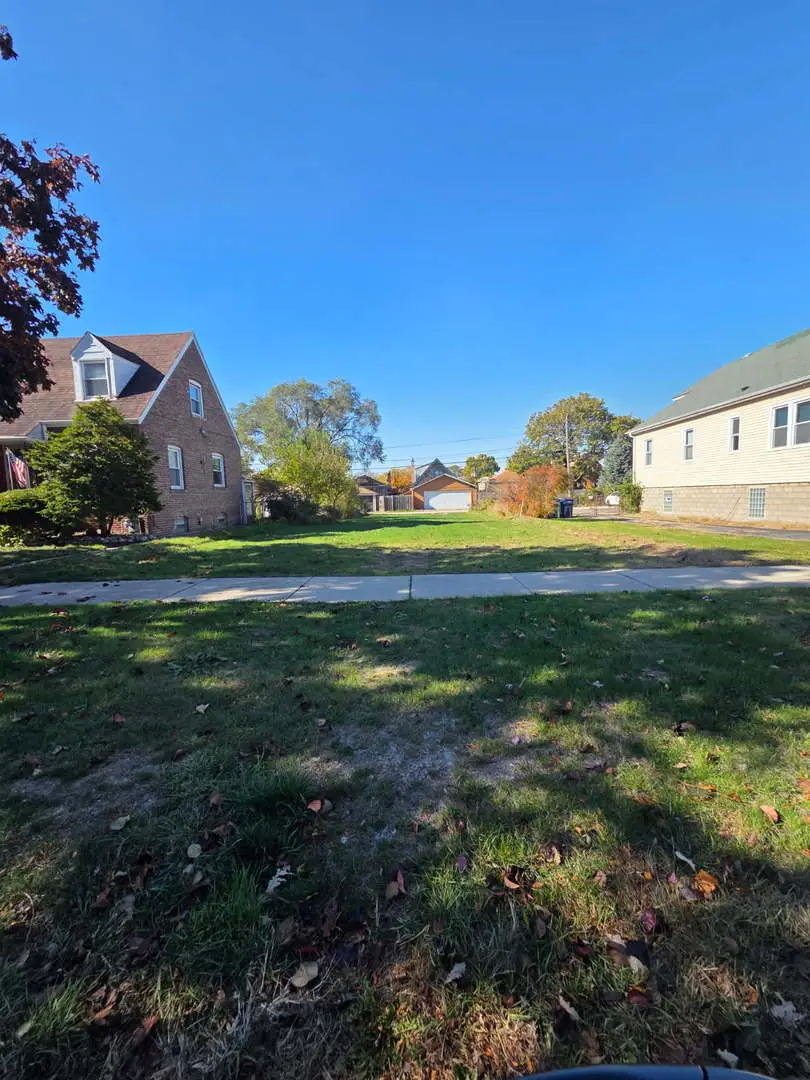 9524 S California Avenue, Evergreen Park, IL 60805 - #2