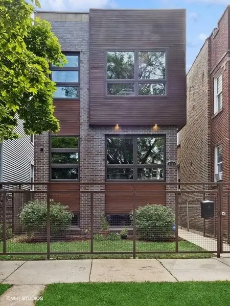 4323 N St Louis Avenue, Chicago, IL 60618 - #2