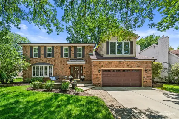 2425 Tanglewood Drive, Lisle, IL 60532
