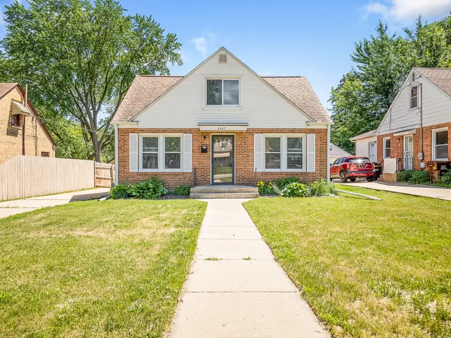 3447 Broadway, Rockford, IL 61108 - #2