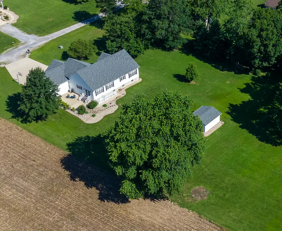 112 Pheasant Run, Woodlawn, IL 62898 - #2