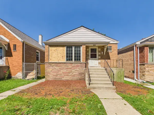 5208 S Long Avenue, Chicago, IL 60638