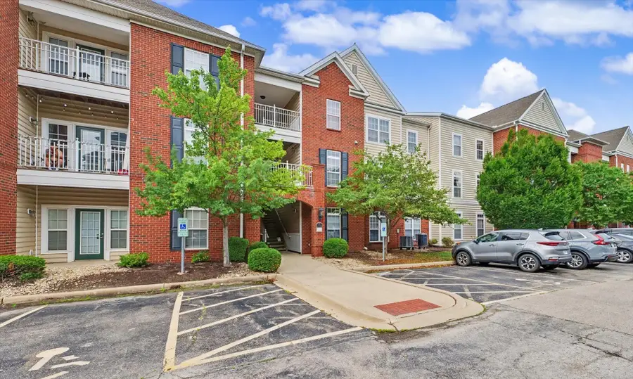1905 N Lincoln Avenue #317, Urbana, IL 61801 - #2