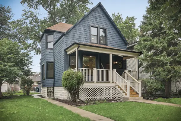 819 Mapleton Avenue, Oak Park, IL 60302