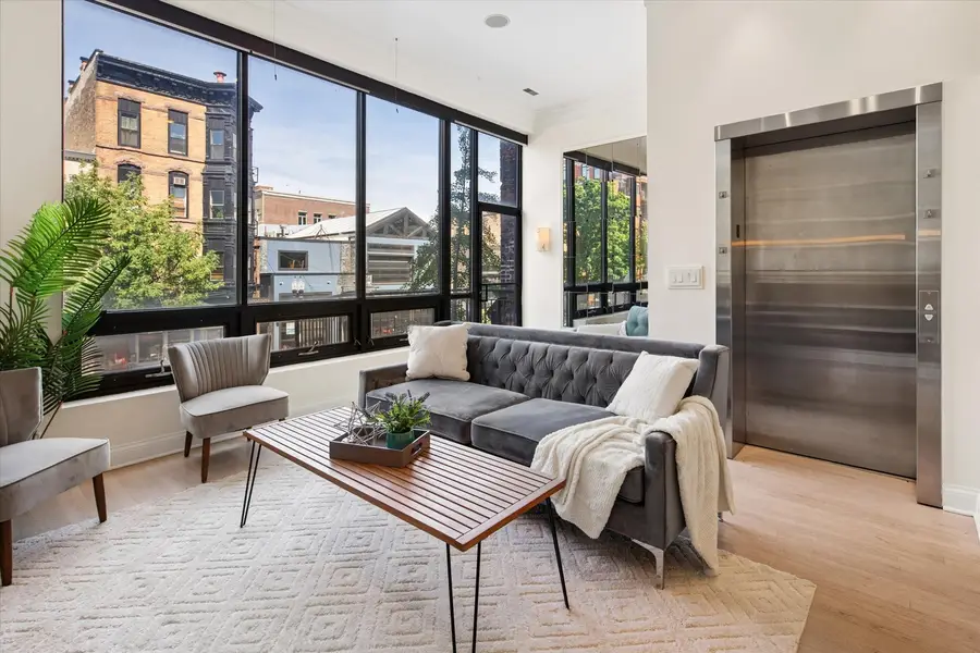 1445 N Wells Street #2, Chicago, IL 60610 - #2