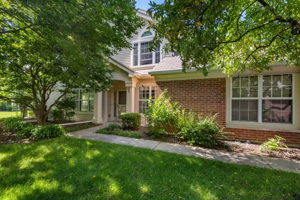30W022 Juniper Court, Warrenville, IL 60555