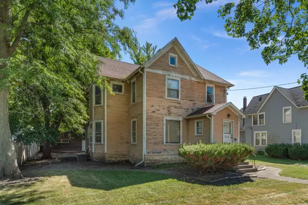424 S 7th Street, DeKalb, IL 60115