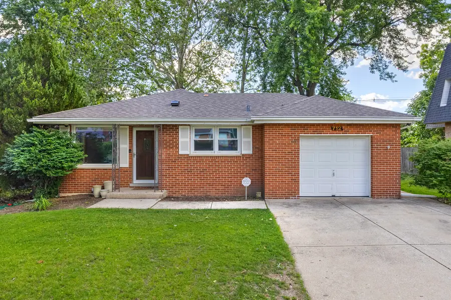 712 Spring Street, Roselle, IL 60172 - #3